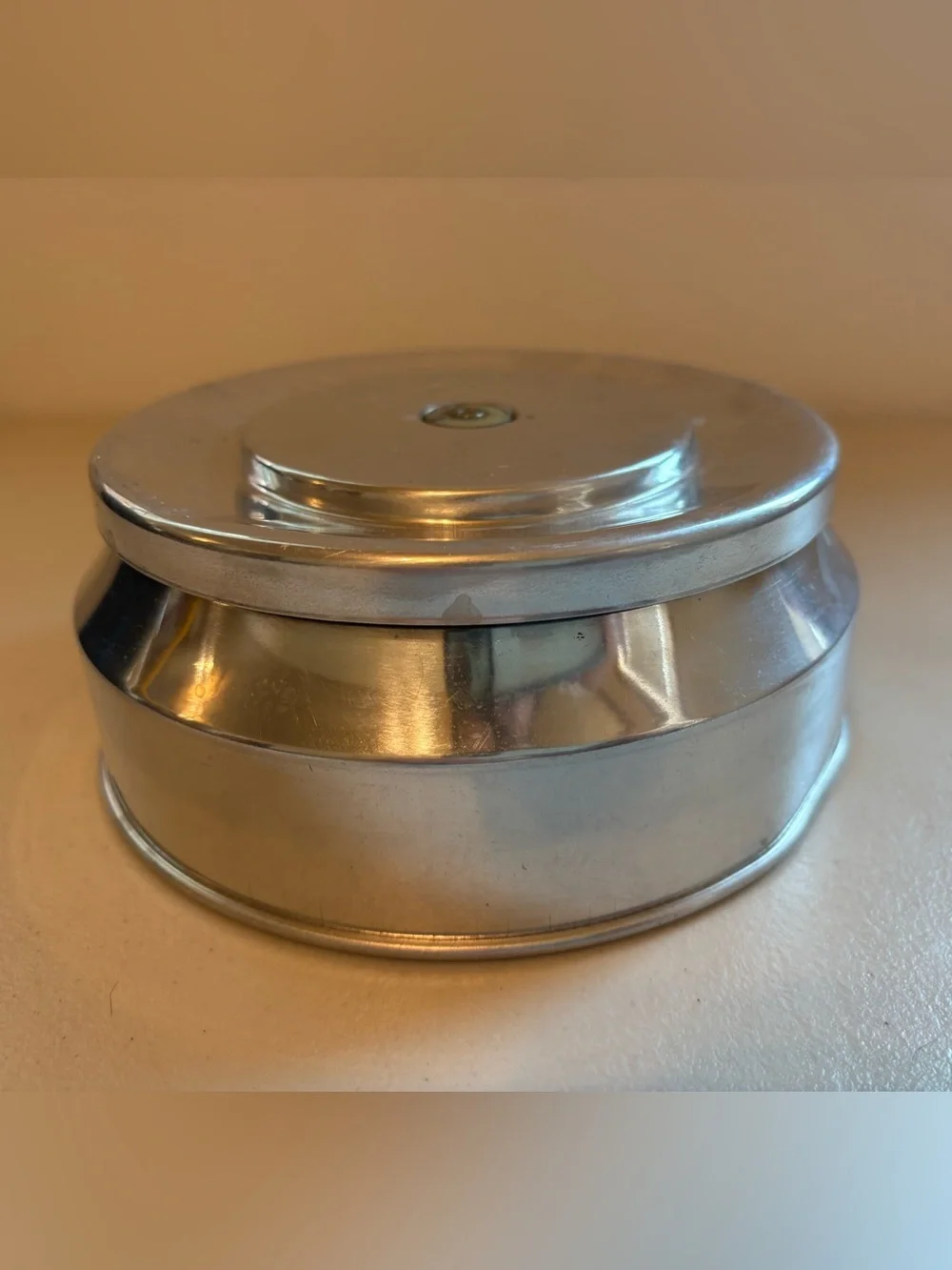 Vintage Hostess Ware rotating musical Happy Birthday plate holder